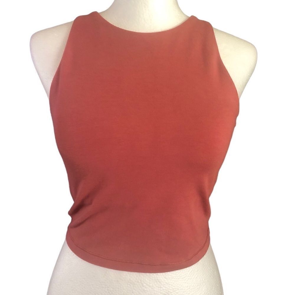 Old navy active rust color in size small NWOT
